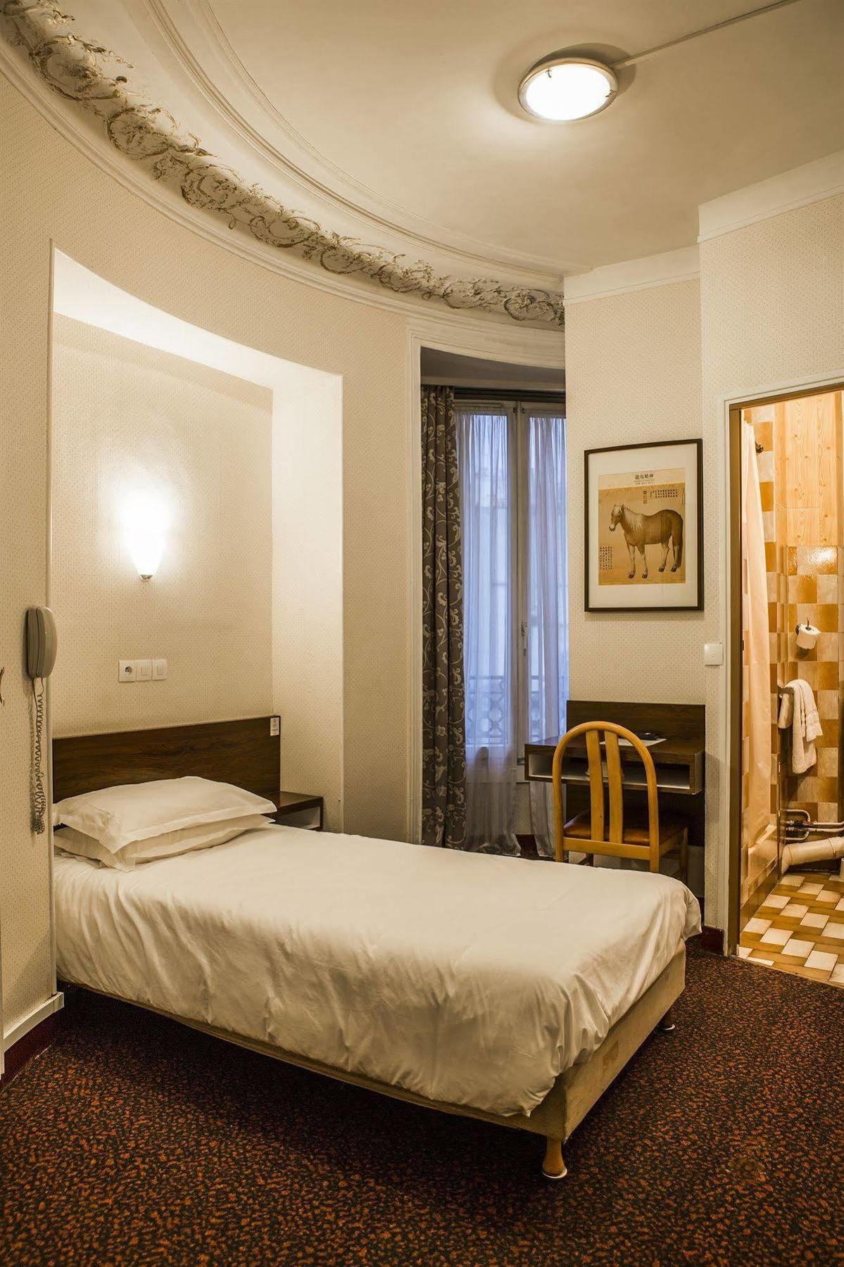 Hotel Des 3 Nations Paris Eksteriør billede
