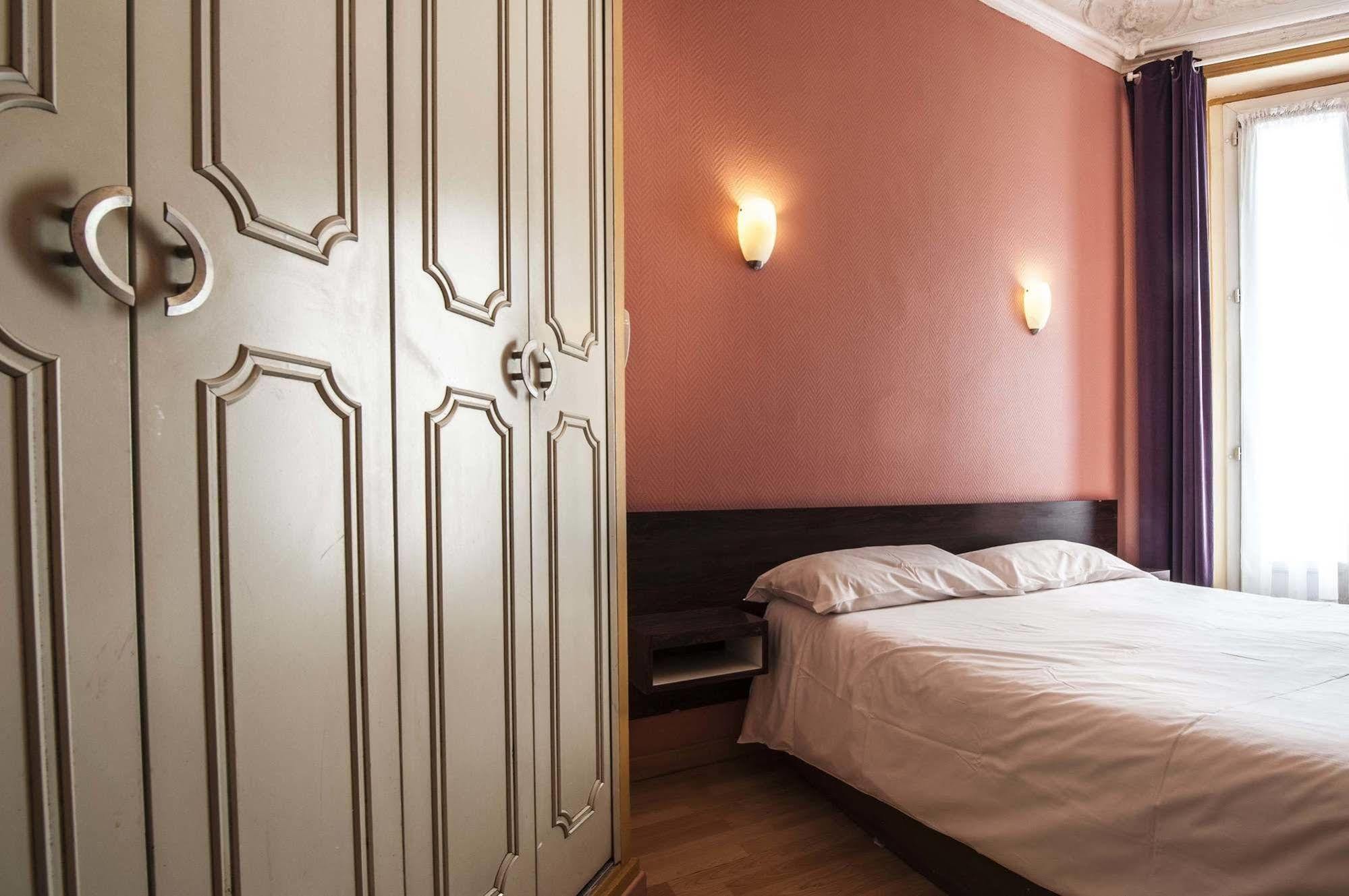 Hotel Des 3 Nations Paris Eksteriør billede