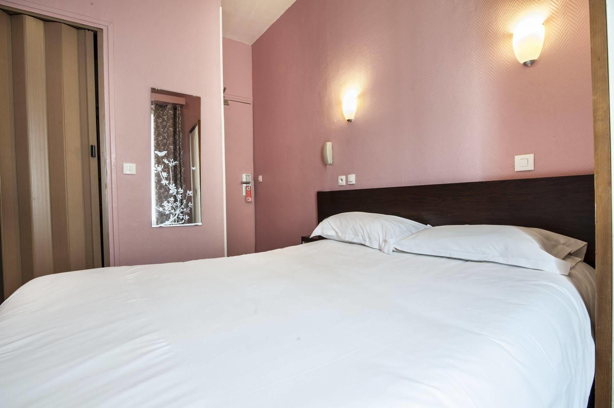 Hotel Des 3 Nations Paris Eksteriør billede
