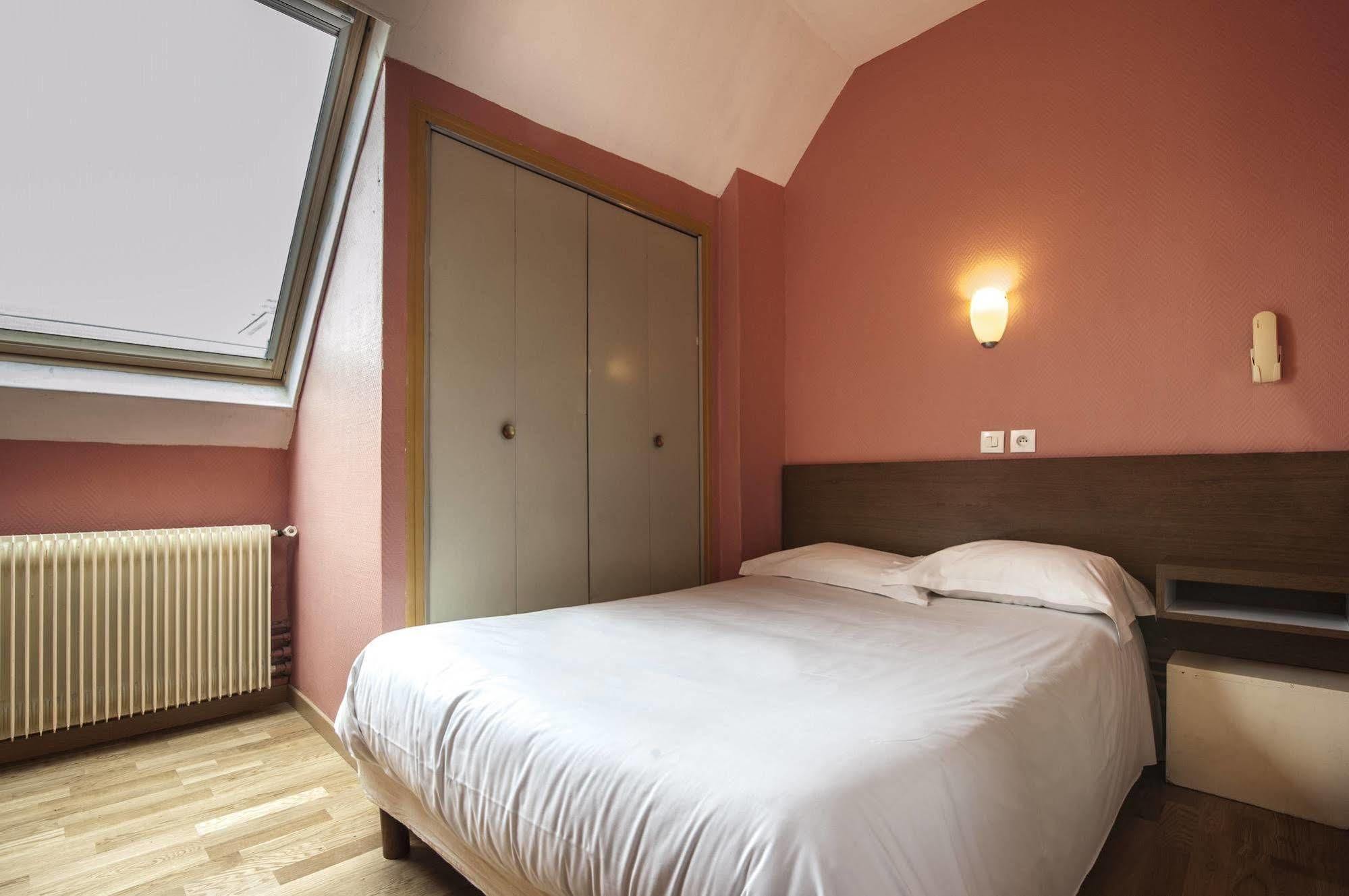 Hotel Des 3 Nations Paris Eksteriør billede