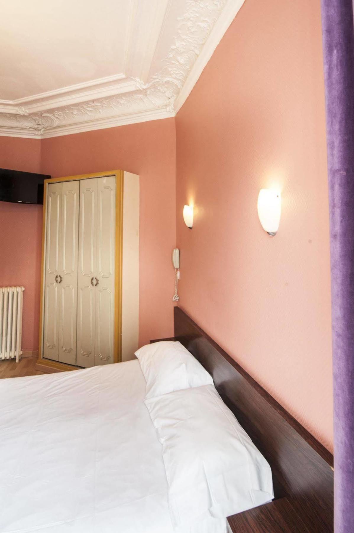 Hotel Des 3 Nations Paris Eksteriør billede