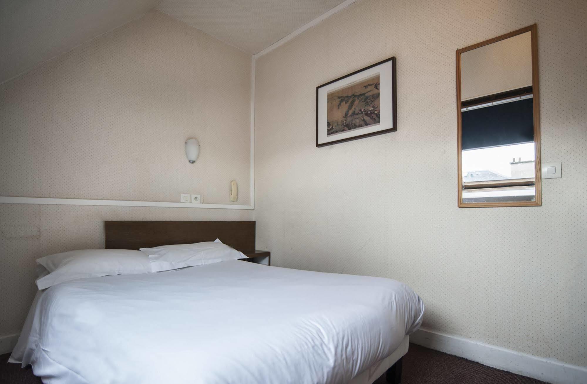 Hotel Des 3 Nations Paris Eksteriør billede